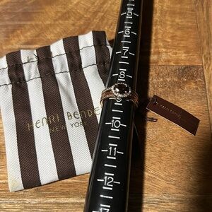 Henri Bendel New York Oval Halo Ring Set Size 9 BNWT